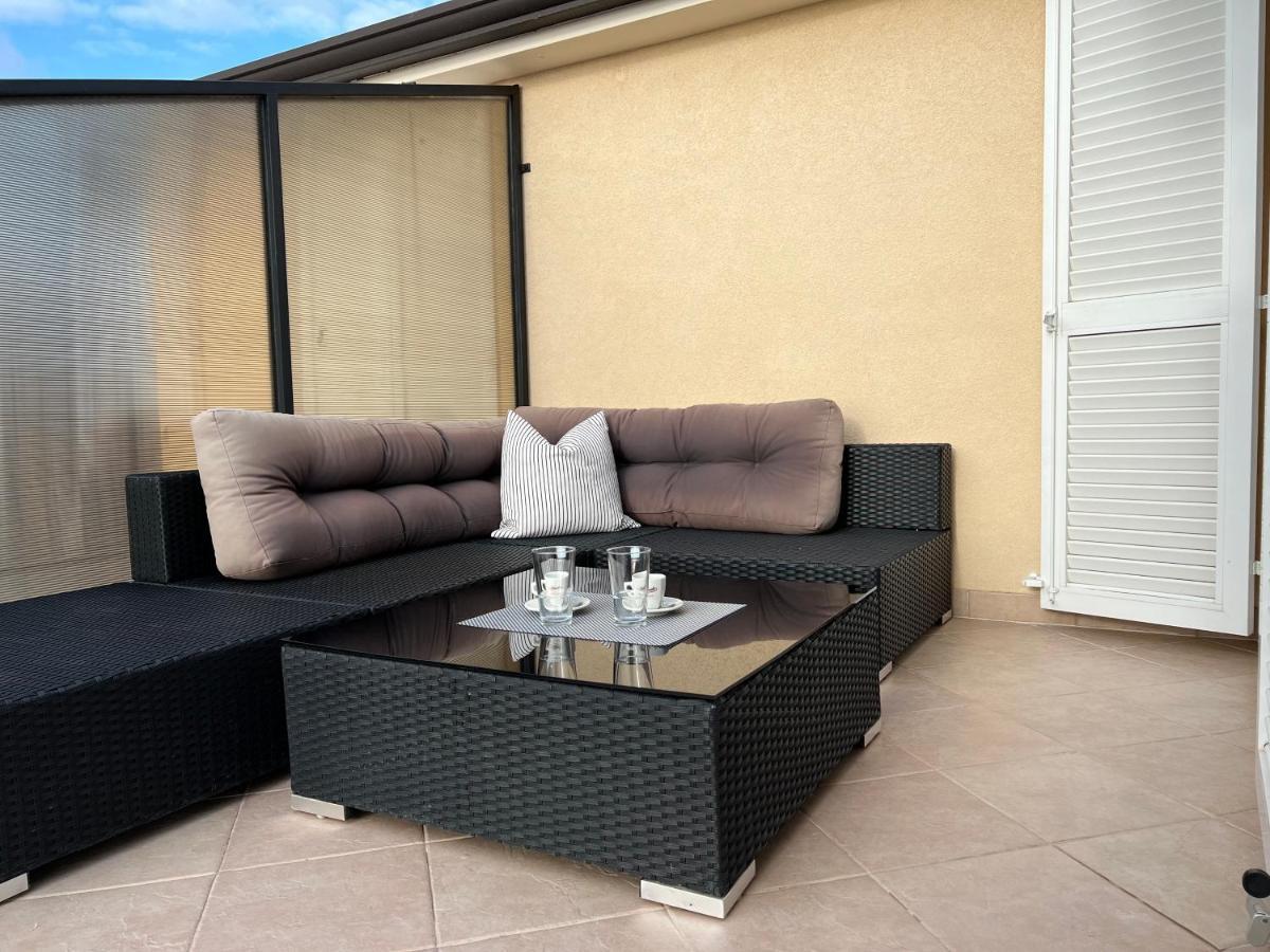 Maj Premium Apartment 4 Sterne - Neu Renoviert Porec Ngoại thất bức ảnh